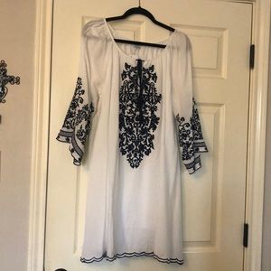 Chic Connection White and Navy embroidered dress